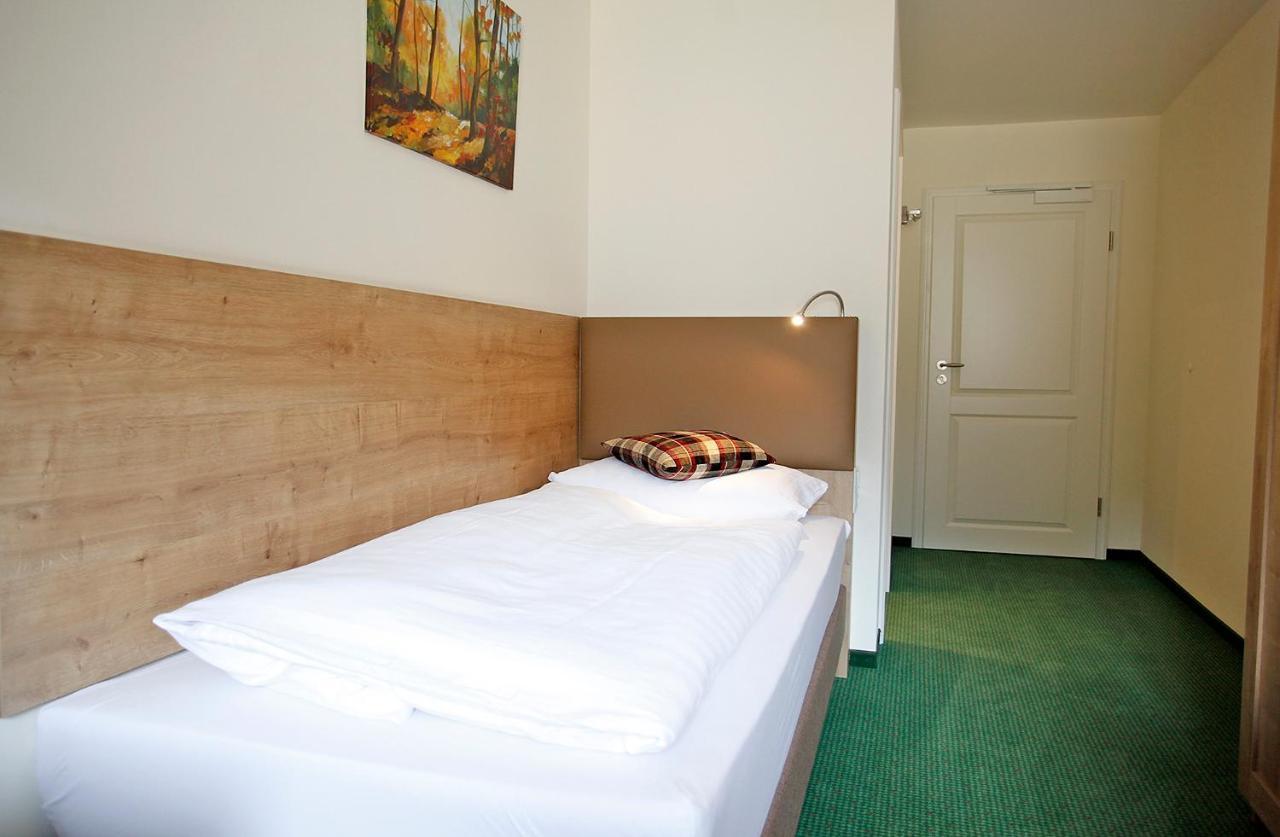 Gasthof Hillig Bad Gottleuba-Berggiesshuebel Bagian luar foto